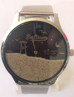 Baltrumuhr mit original Baltrumersand, Metallarmband und blauem Ziffernblatt